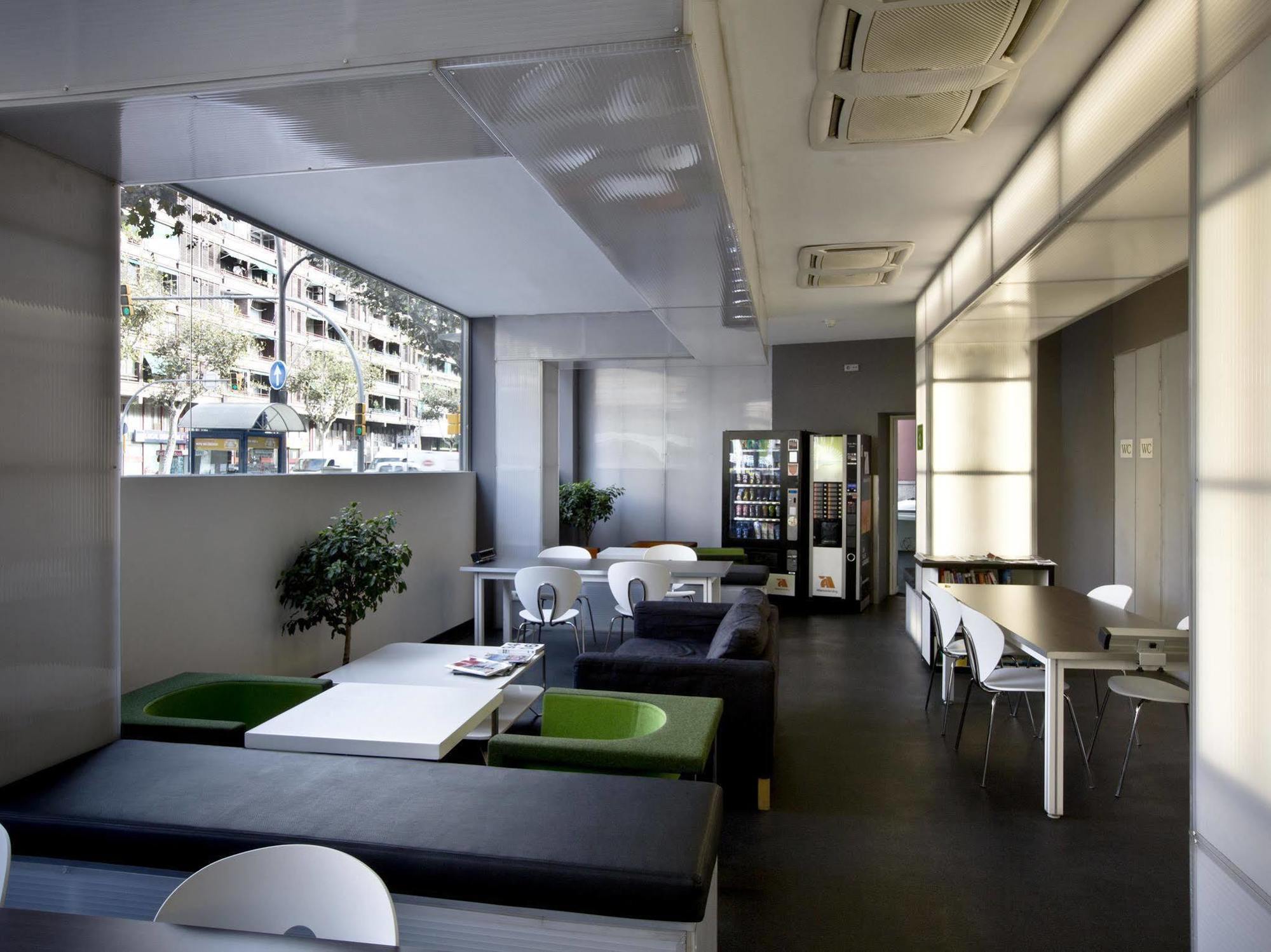 Dailyflats Cities Hotell Barcelona Exteriör bild